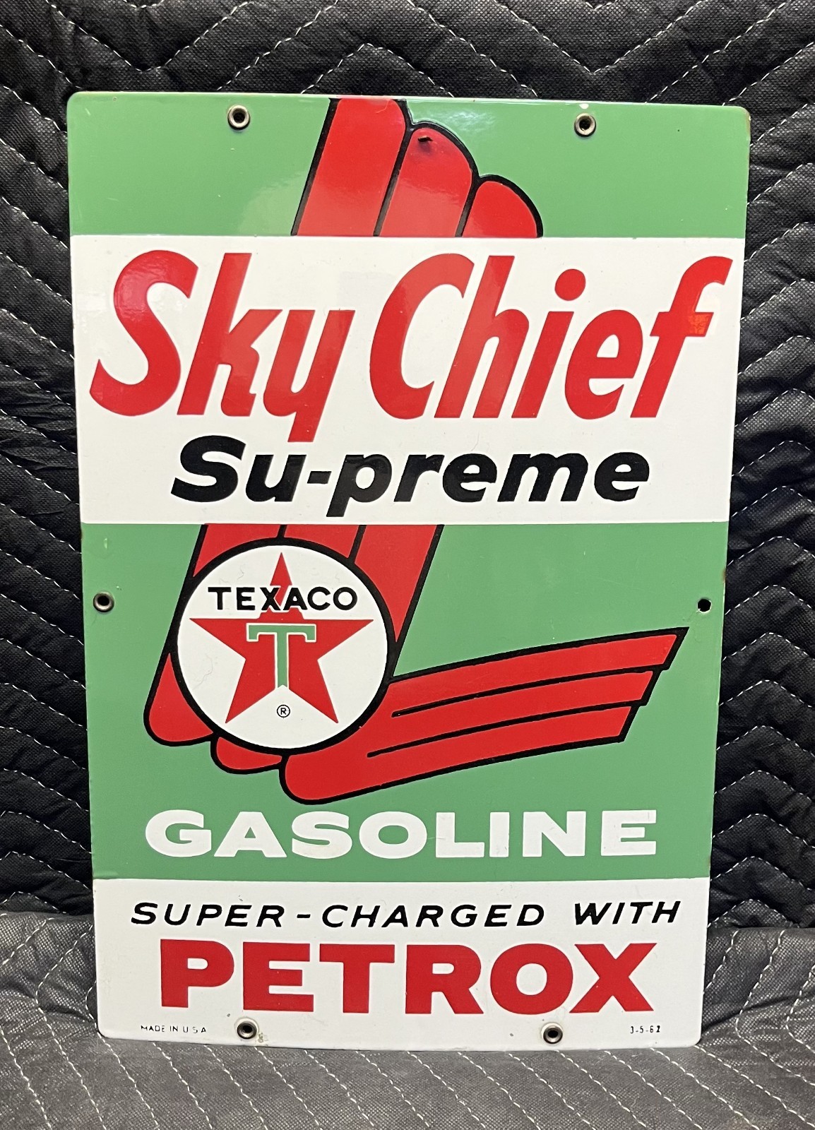 Vintage 1962 Texaco Sky Chief Supreme Gas Porcelain Pump Plate Sign (12 x 18) Vintage 1962 Texaco Sky Chief Supreme Gas Porcelain Pump Plate Sign (12 x 18)