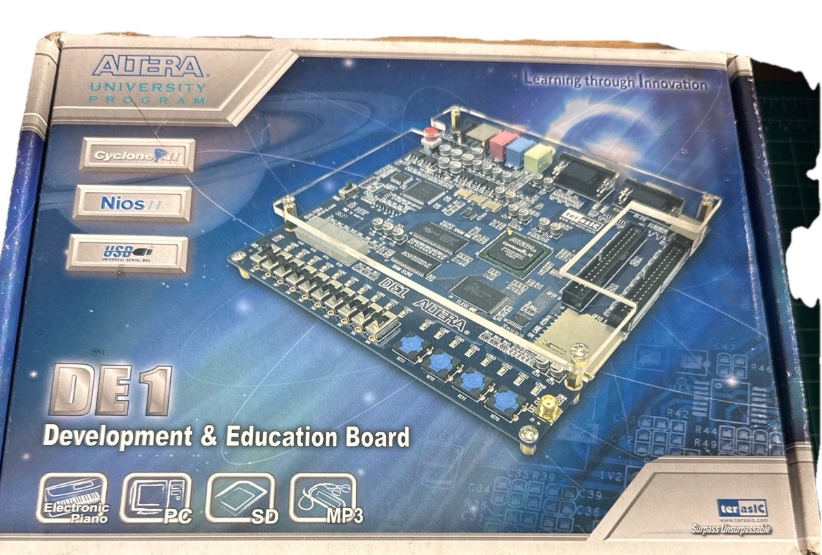 Altera DE1-BRD-2C20N FPGA Development Board Cyclone II University Program Read