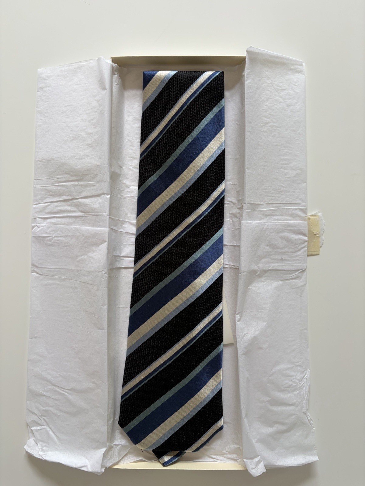 Giorgio Armani Men’s Silk Tie Blue Black Striped Made in Italy NWT Neiman Marcus