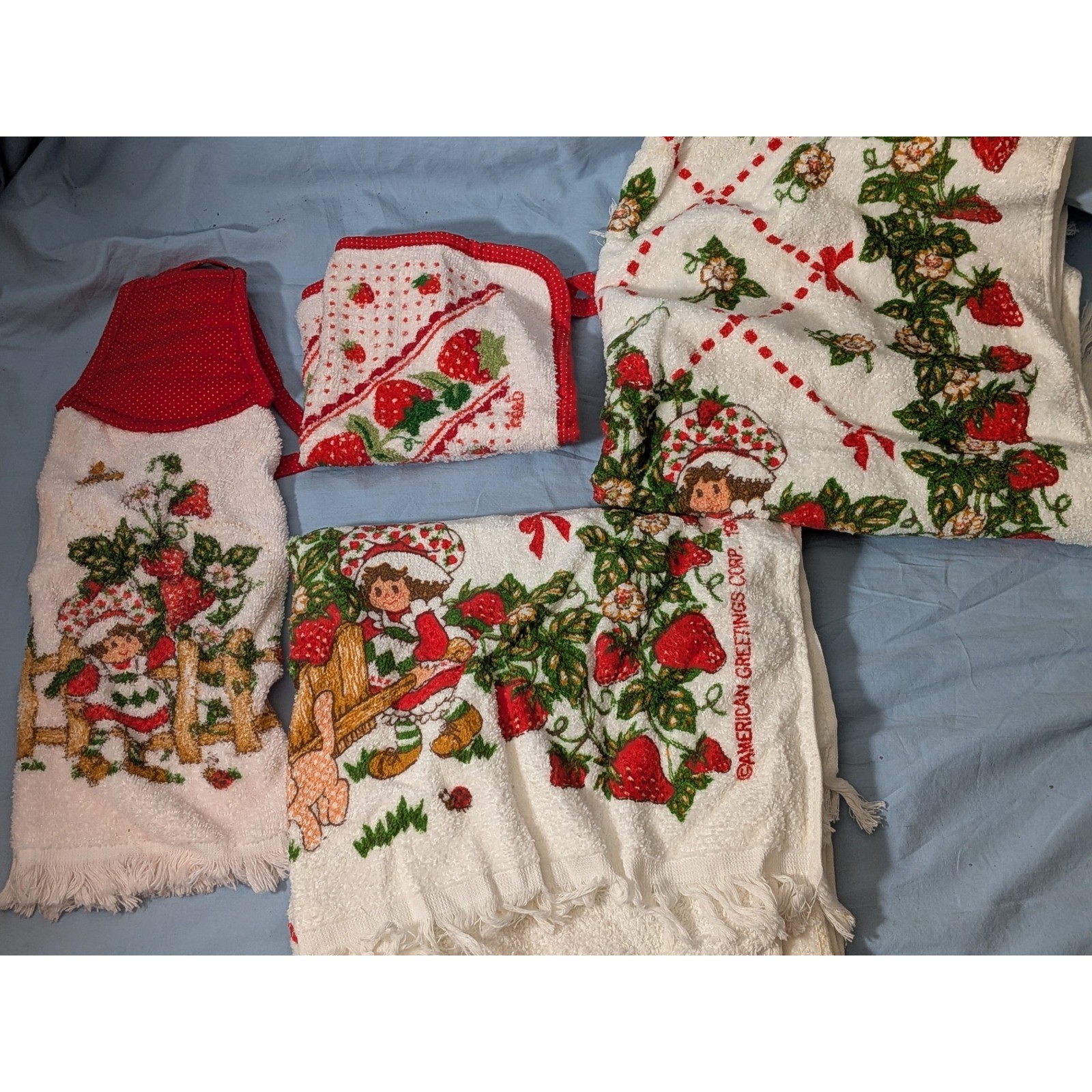Vintage 1980 Strawberry Shortcake Kitchen Towel Set Pot Holder 4pc Lot Retro 80s