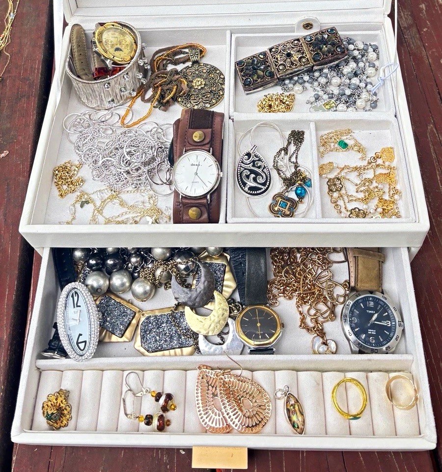 Vintage Y2K/200s Inspired Mixed Jewelry Lot | Guess, Napier, Timex, Avon Vintage Y2K/200s Inspired Mixed Jewelry Lot | Guess, Napier, Timex, Avon