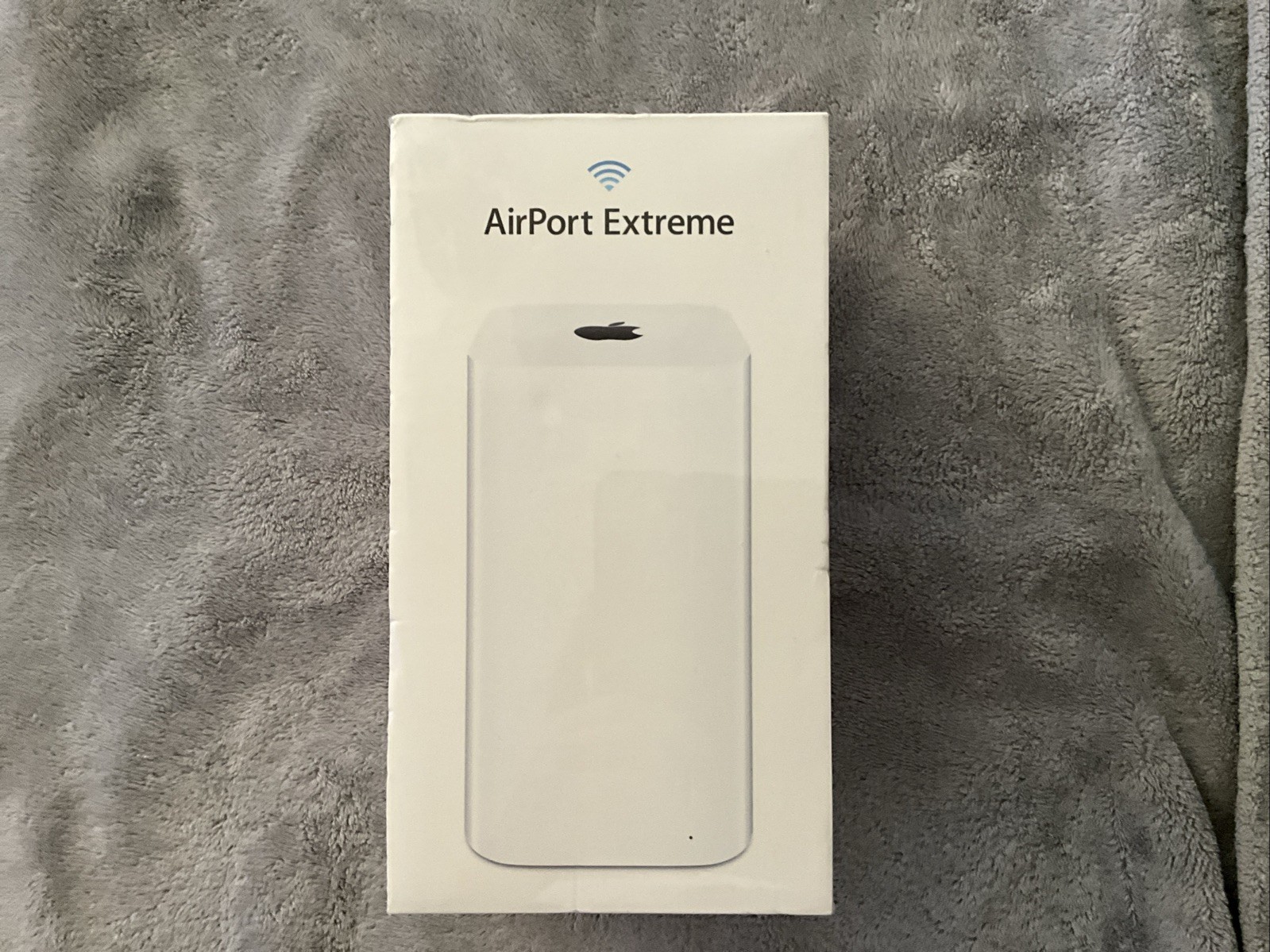 Apple AirPort Extreme 13000Mbps 3 Port Base Station Wireless AC Router -... Apple AirPort Extreme 13000Mbps 3 Port Base Station Wireless AC Router -...