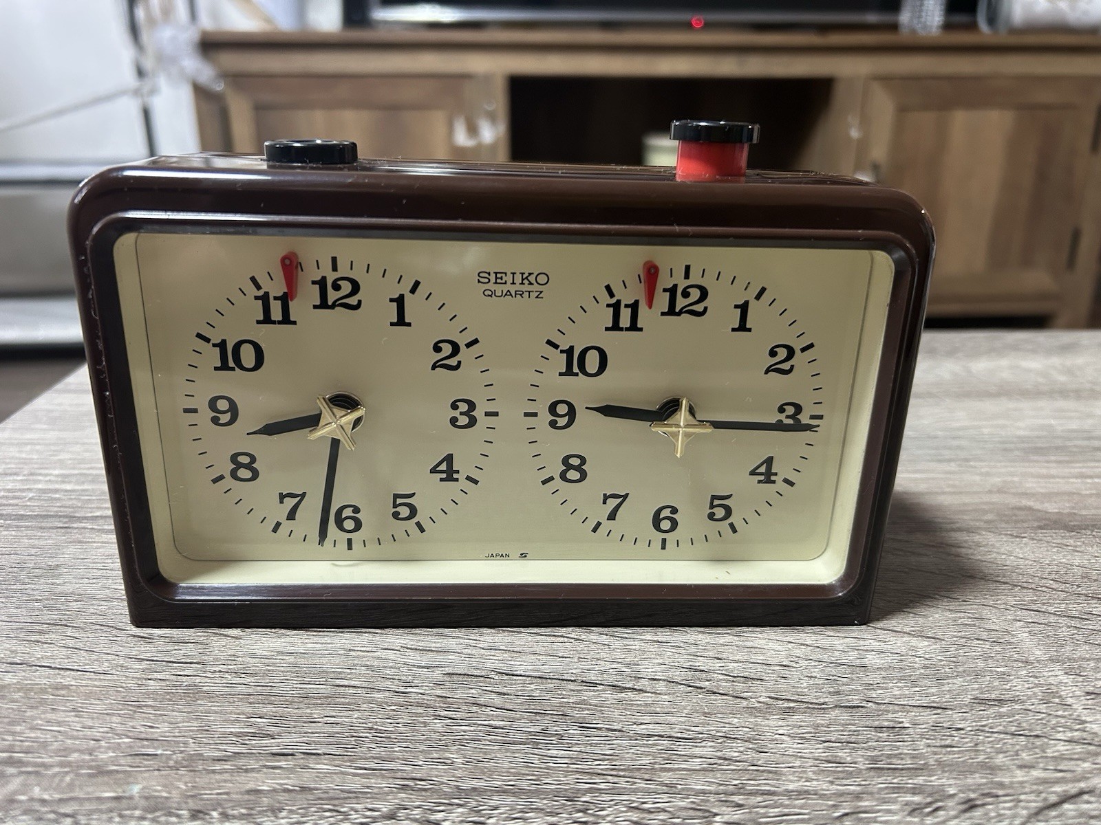 Vintage Seiko QZ568D Quartz Chess Clock Analog Game Timer Brown Vintage Seiko QZ568D Quartz Chess Clock Analog Game Timer Brown