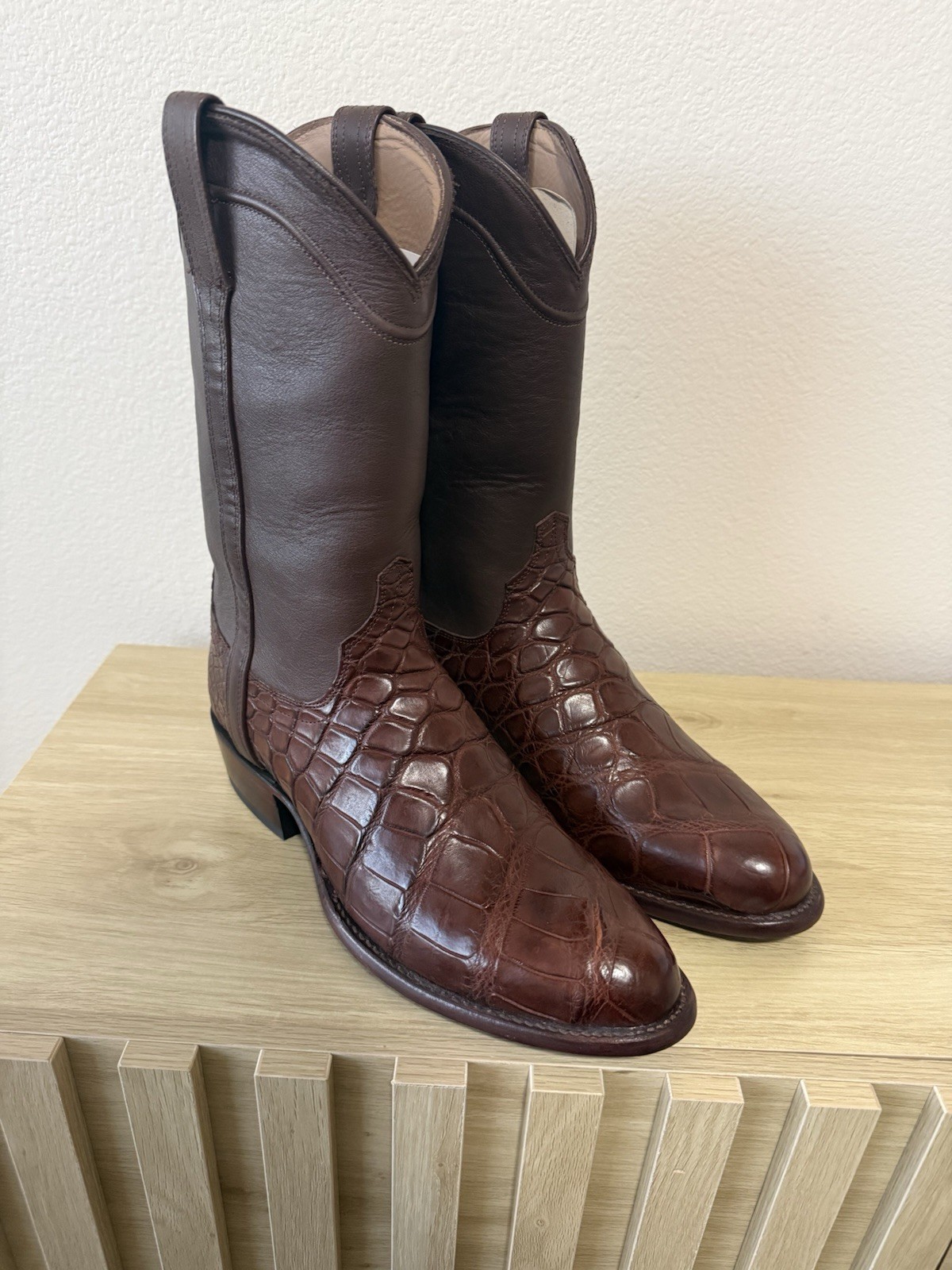 Tecovas the Austin Walnut American Alligator Size 11D Tecovas the Austin Walnut American Alligator Size 11D