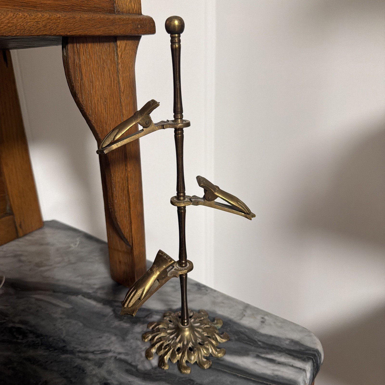 Vintage Signed JAPAN 3 Hand Note Clip Scarf Glove Holder Stand for Desk / Vanity Vintage Signed JAPAN 3 Hand Note Clip Scarf Glove Holder Stand for Desk / Vanity
