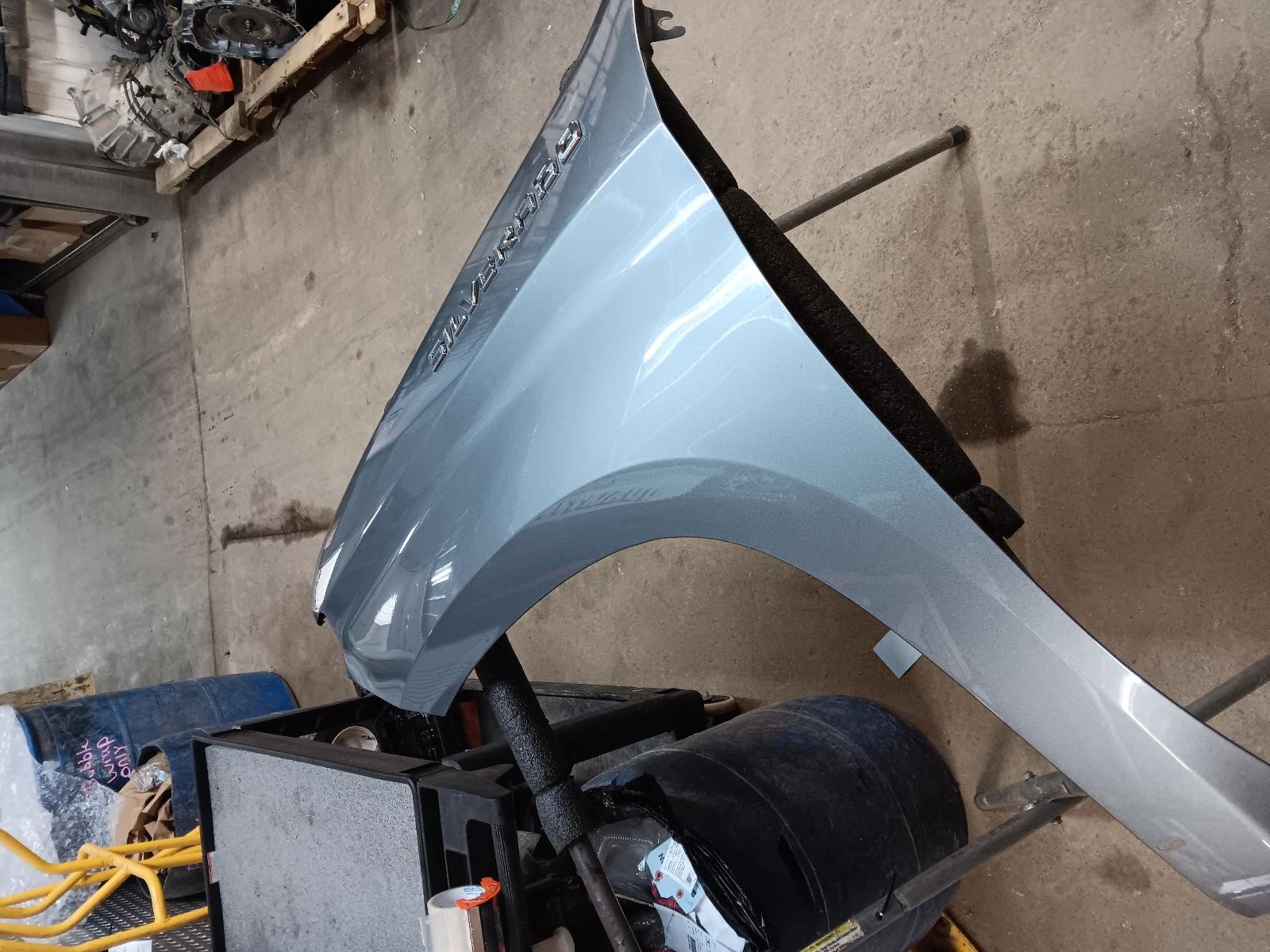 Used Front Left Fender fits: 2021 Chevrolet Silverado 1500 pickup w/o fender fla