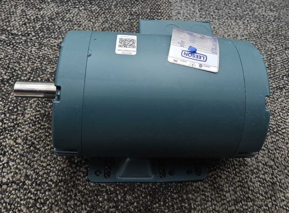 LEESON U759 145TTDR6028AA 3-Phase General Purpose Motor 1 1/2/1HP 230/460V