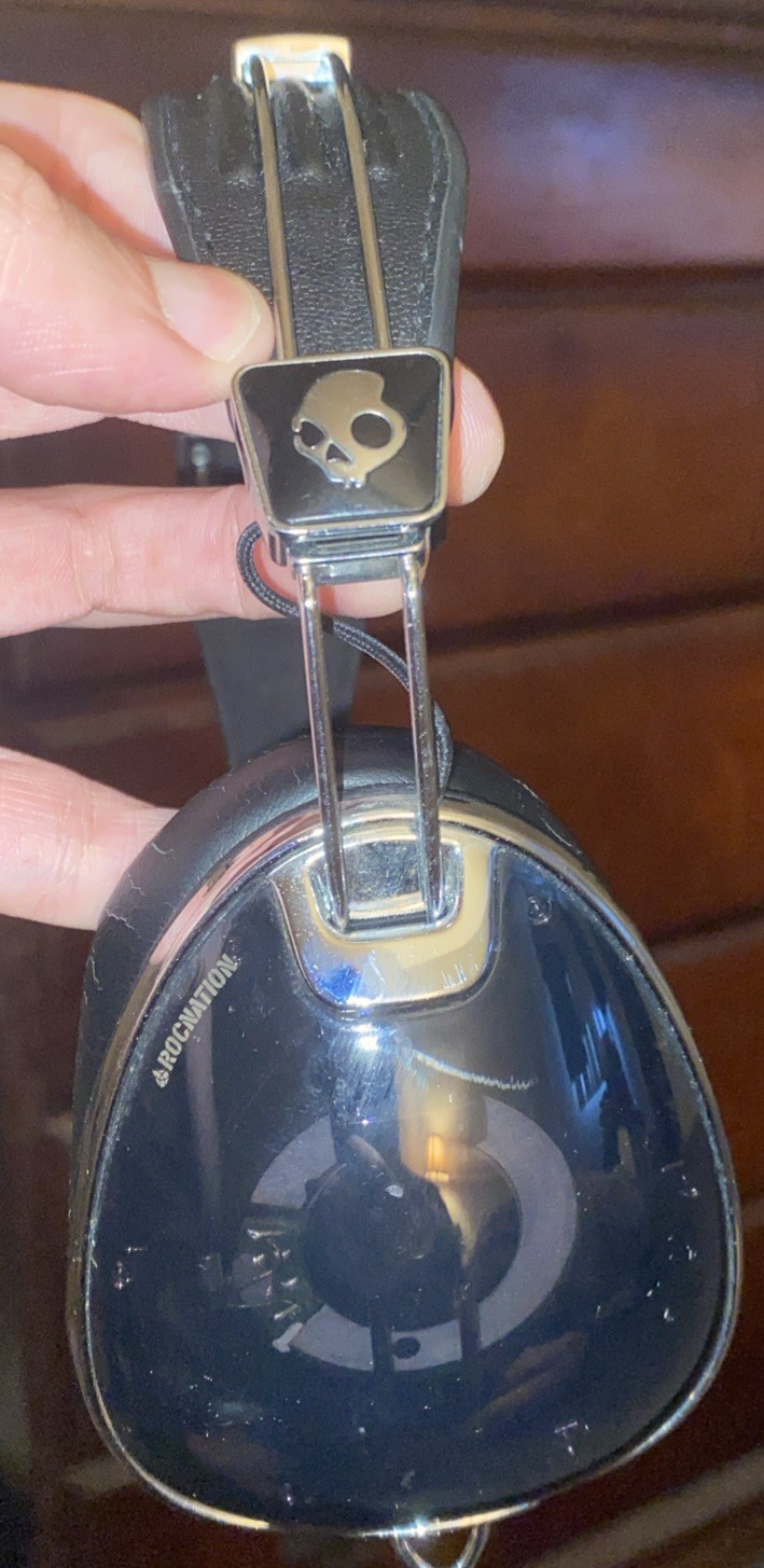 Roc Nation Skullcandy Black See Through Headphones 3.5 mm jack \ Roc Nation Skullcandy Black See Through Headphones 3.5 mm jack \
