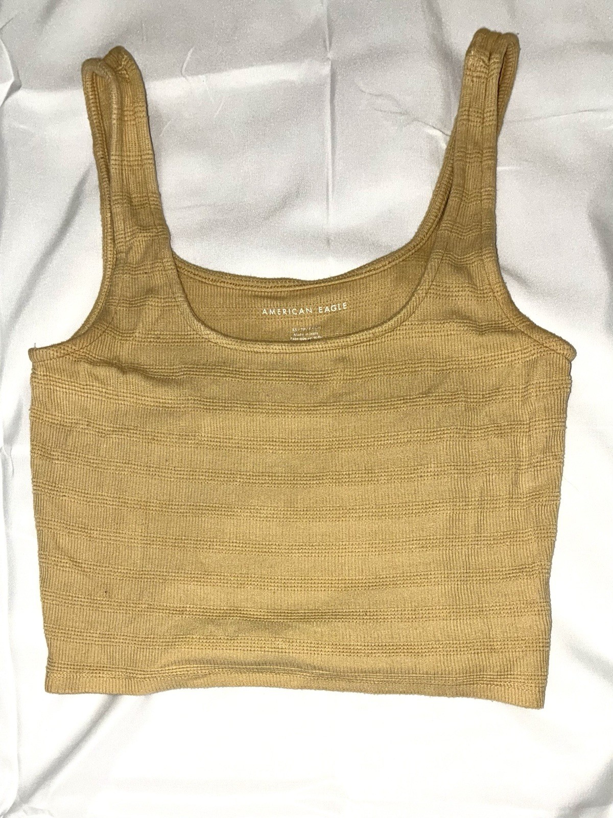 American Eagle XS Yellow Ribbed Lightweight Crop Top Camisole American Eagle XS Yellow Ribbed Lightweight Crop Top Camisole
