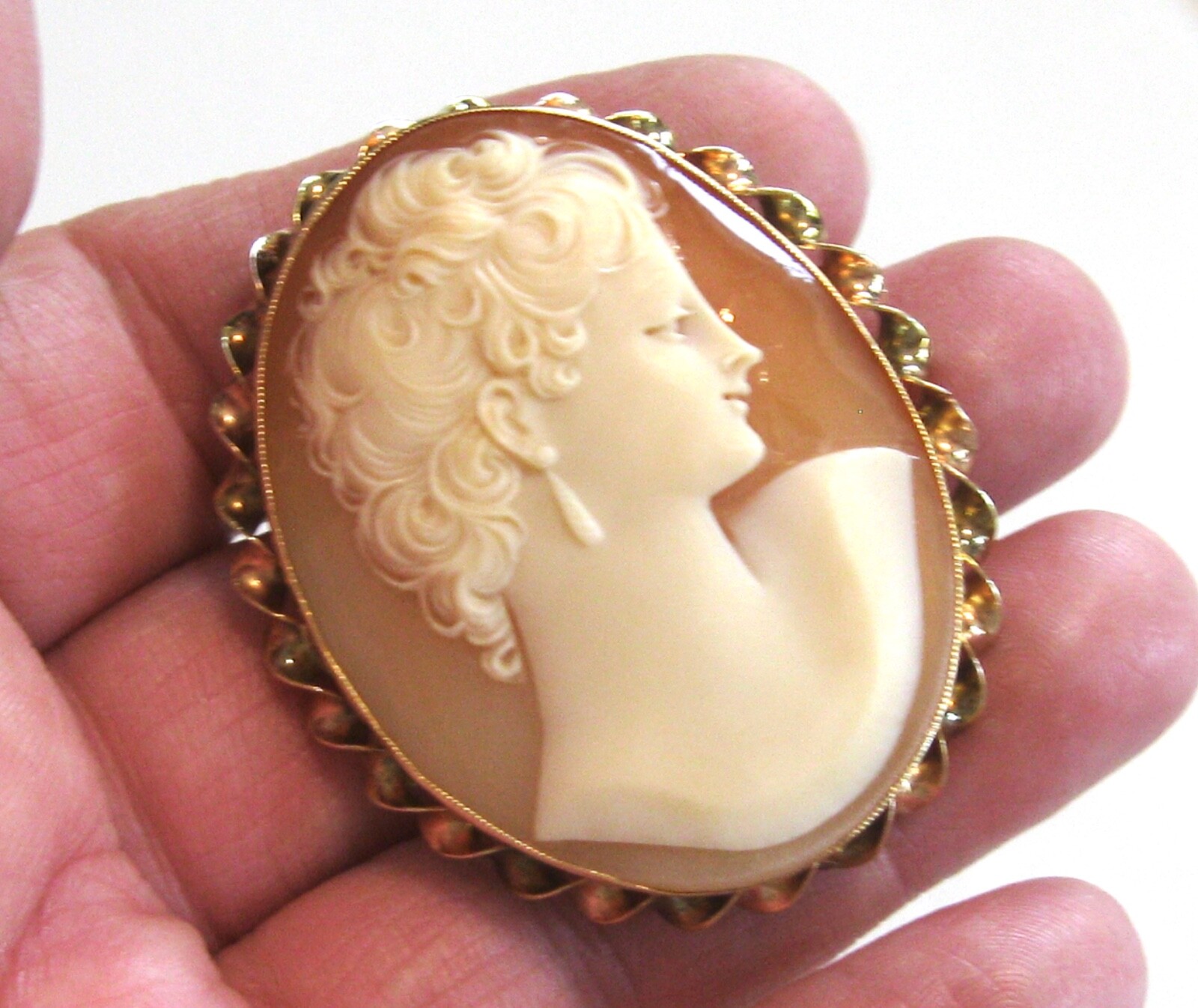 BIG ANTQ 1 7/8” 13Gram VINTAGE 14K GOLD ESEMCO CAMEO NECKLACE PENDANT PIN BROOCH