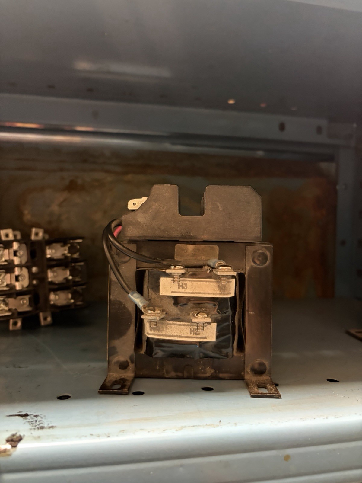 Allen-Bradley 1497-N27PA Control Transformer 0.050 kVA 220/440 V 50/60 Hz USED Allen-Bradley 1497-N27PA Control Transformer 0.050 kVA 220/440 V 50/60 Hz USED