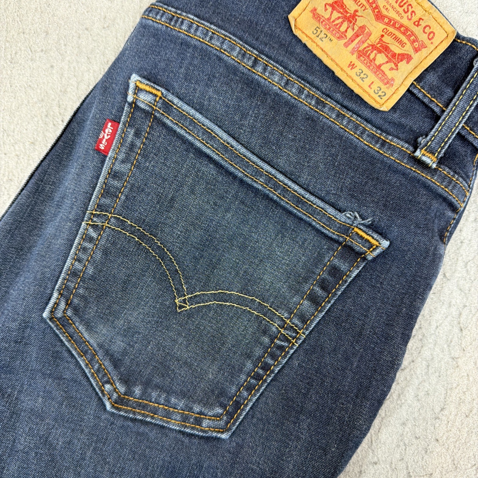 Levi Strauss & Co. 512 Jeans Mens 32x32 Blue Slim Tapered Dark Wash Denim Pants