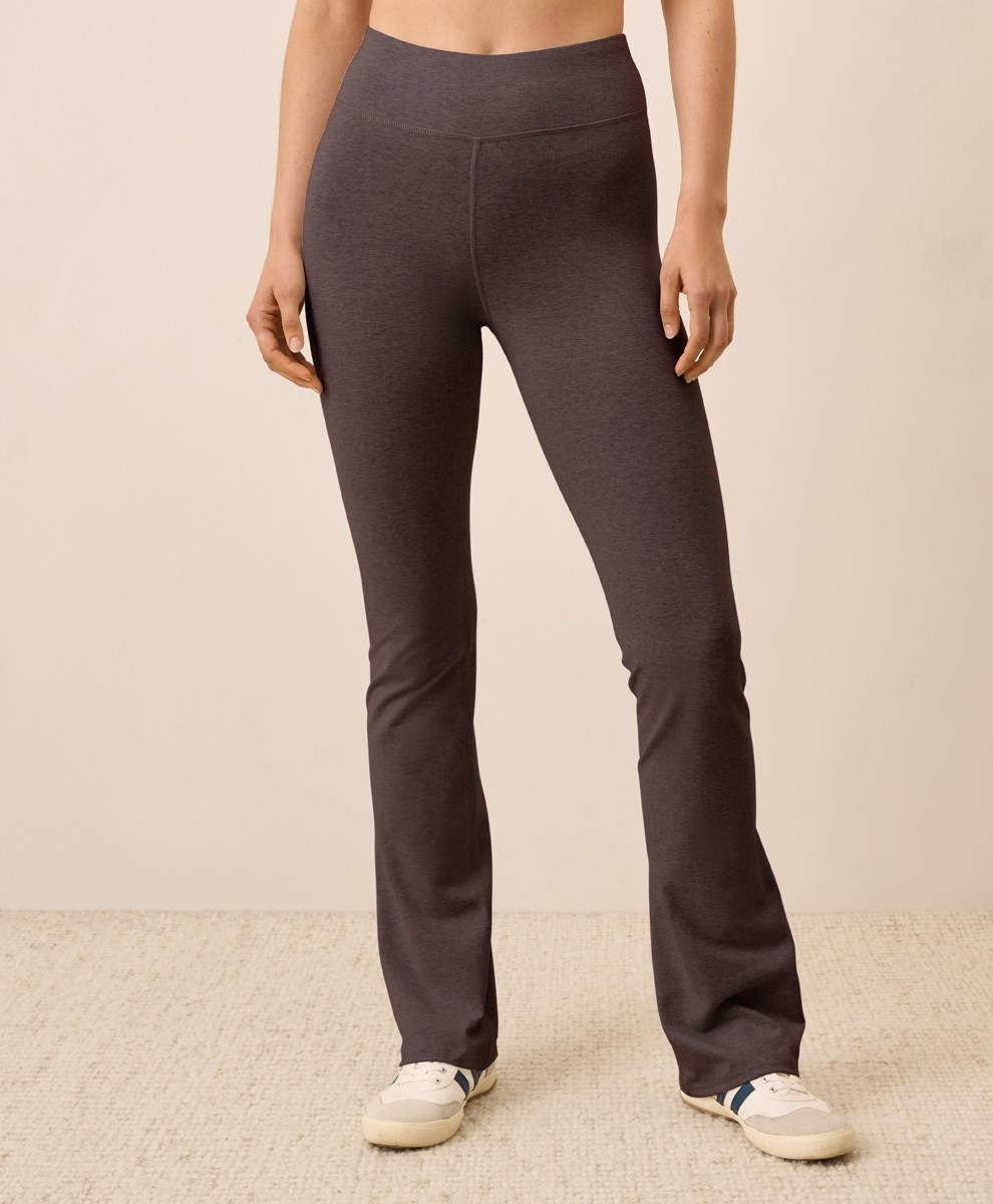 Pact Women\'s On the Go-To Cropped Bootcut Legging Medium Chocolate Heather Pants