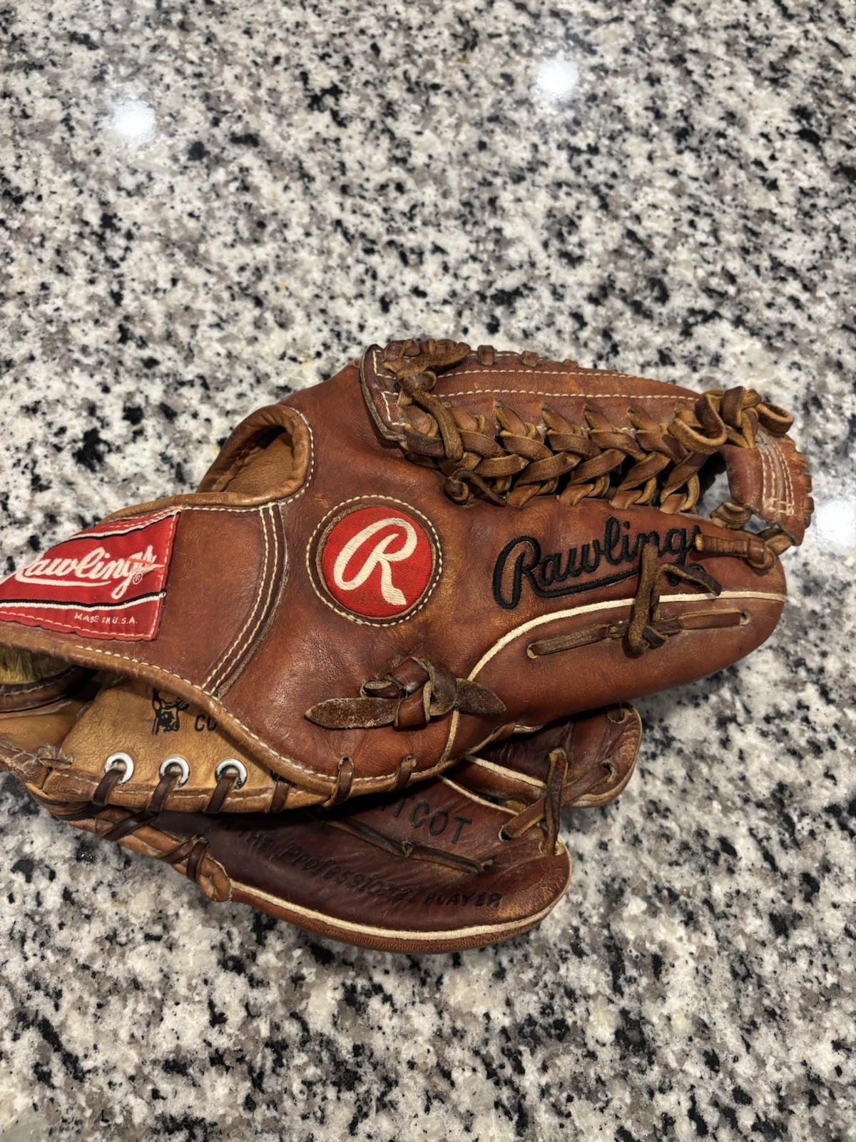 Rawlings PRO-2MTC HOH Heart Of The Hide Baseball Glove 11.5” Rawlings PRO-2MTC HOH Heart Of The Hide Baseball Glove 11.5”