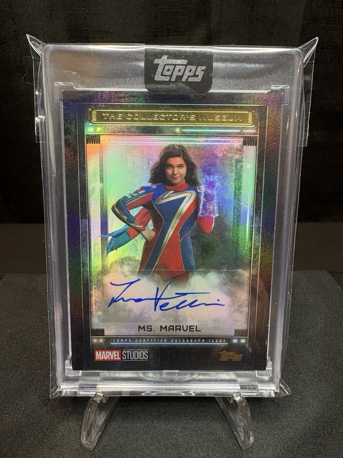 2025 Topps Marvel The Collector Museum Auto Ms Marvel Black /10 RARE SSP 2025 Topps Marvel The Collector Museum Auto Ms Marvel Black /10 RARE SSP
