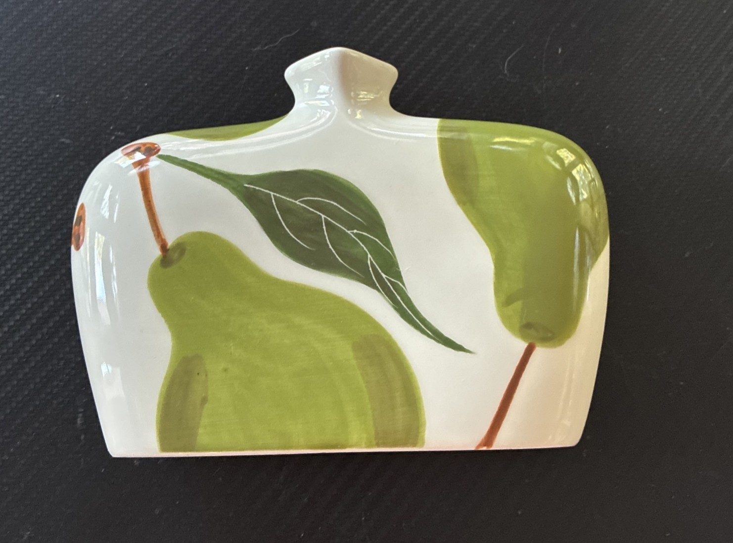 The Fenton International Pear Vase design from the Romy & Claire Collection The Fenton International Pear Vase design from the Romy & Claire Collection