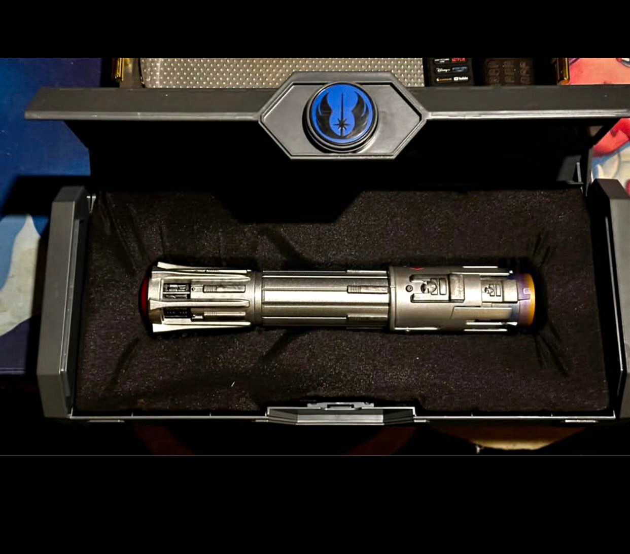 BEN SOLO LEGACY LIGHTSABER HILT - Star Wars Galaxy\'s Edge Disney. *RETIRED* BEN SOLO LEGACY LIGHTSABER HILT - Star Wars Galaxy\'s Edge Disney. *RETIRED*
