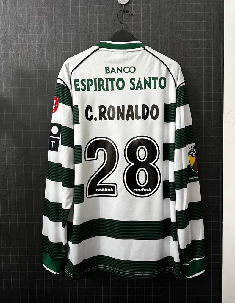 Classic Retro 2001/03 Sporting CP Home L/S Jersey #28 C.Ronaldo Classic Retro 2001/03 Sporting CP Home L/S Jersey #28 C.Ronaldo