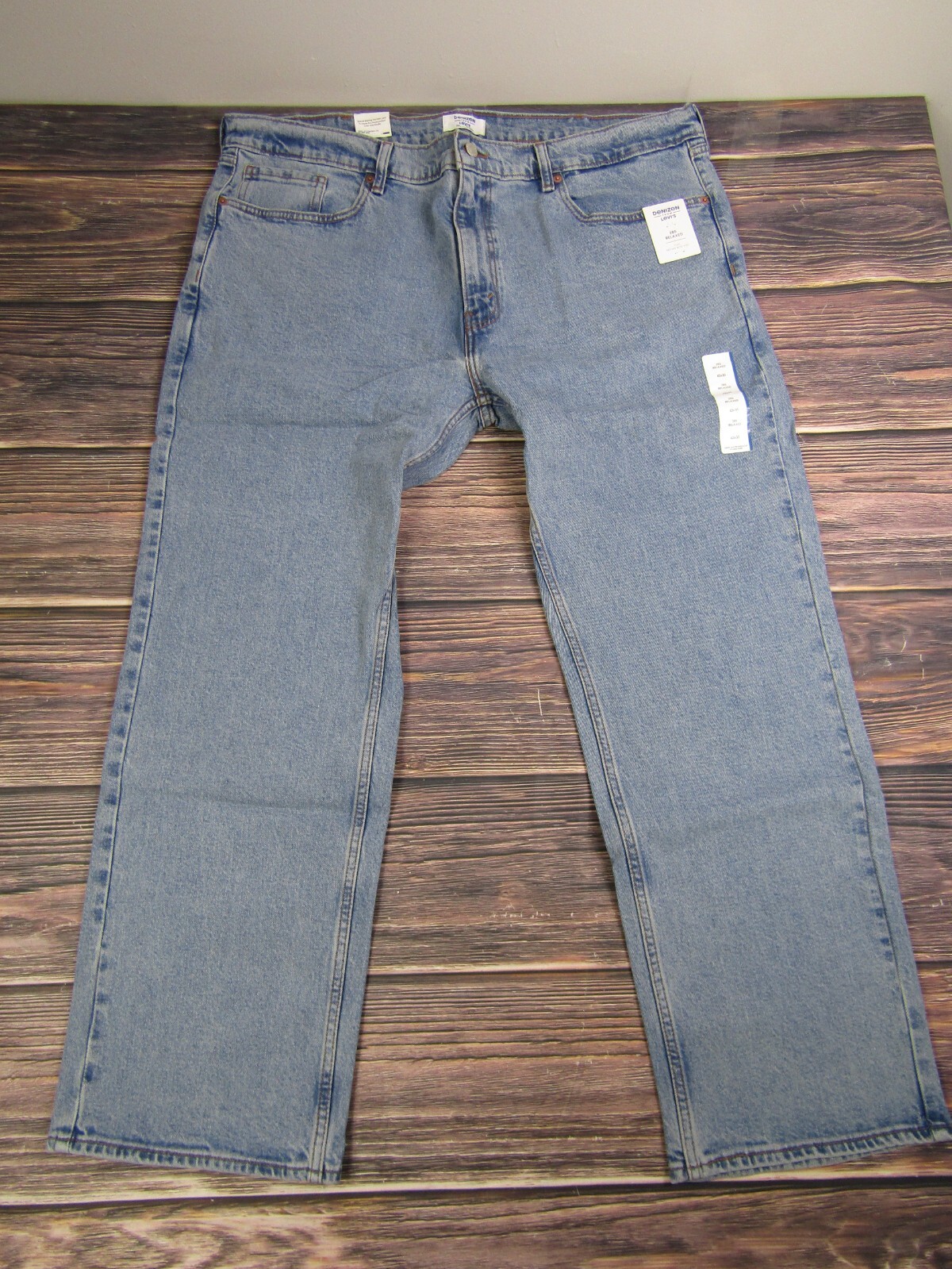 Denizen from Levis 285 Relaxed Straight Fit Mens Jeans Light Wash Blue 42x30 NWT Denizen from Levis 285 Relaxed Straight Fit Mens Jeans Light Wash Blue 42x30 NWT