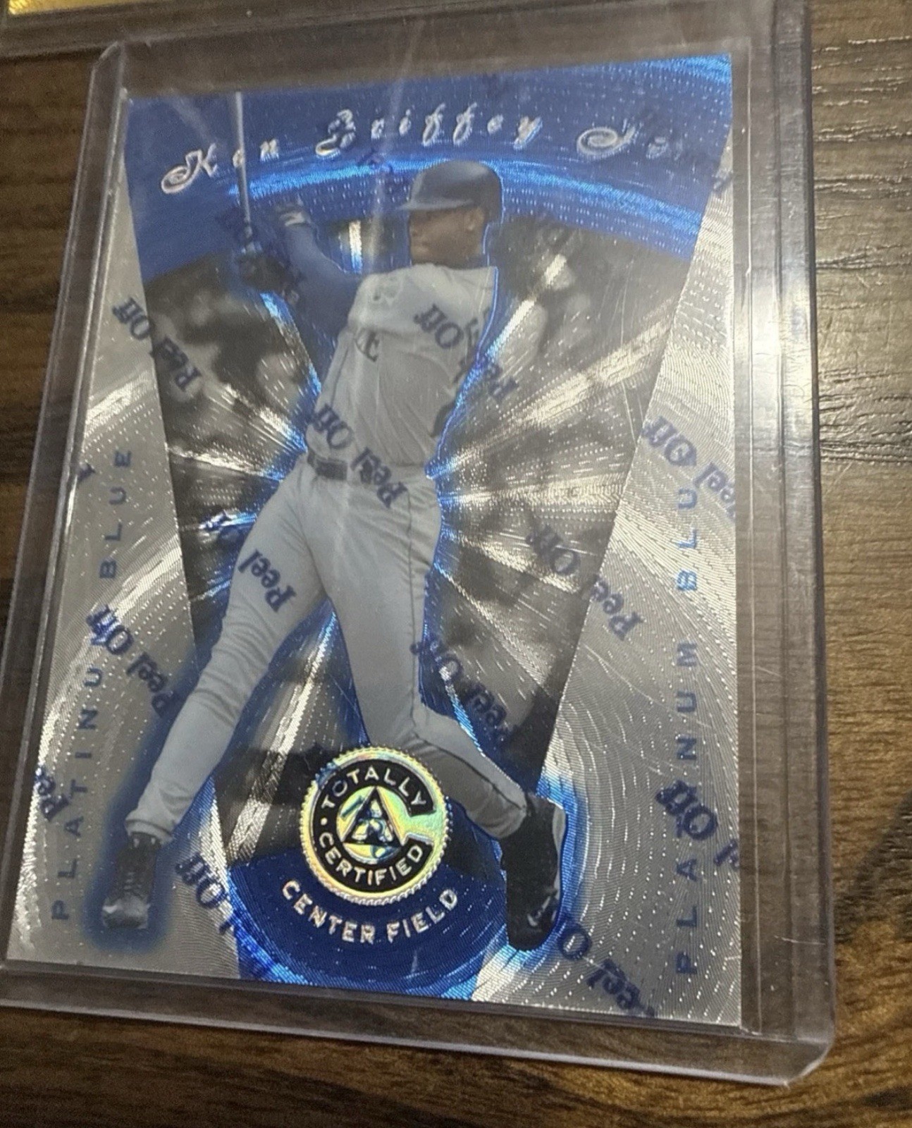 1997 Pinnacle TOTALLY CERTIFIED BLUE #53 Ken Griffey Jr. RARE PARALLEL /1999 1997 Pinnacle TOTALLY CERTIFIED BLUE #53 Ken Griffey Jr. RARE PARALLEL /1999
