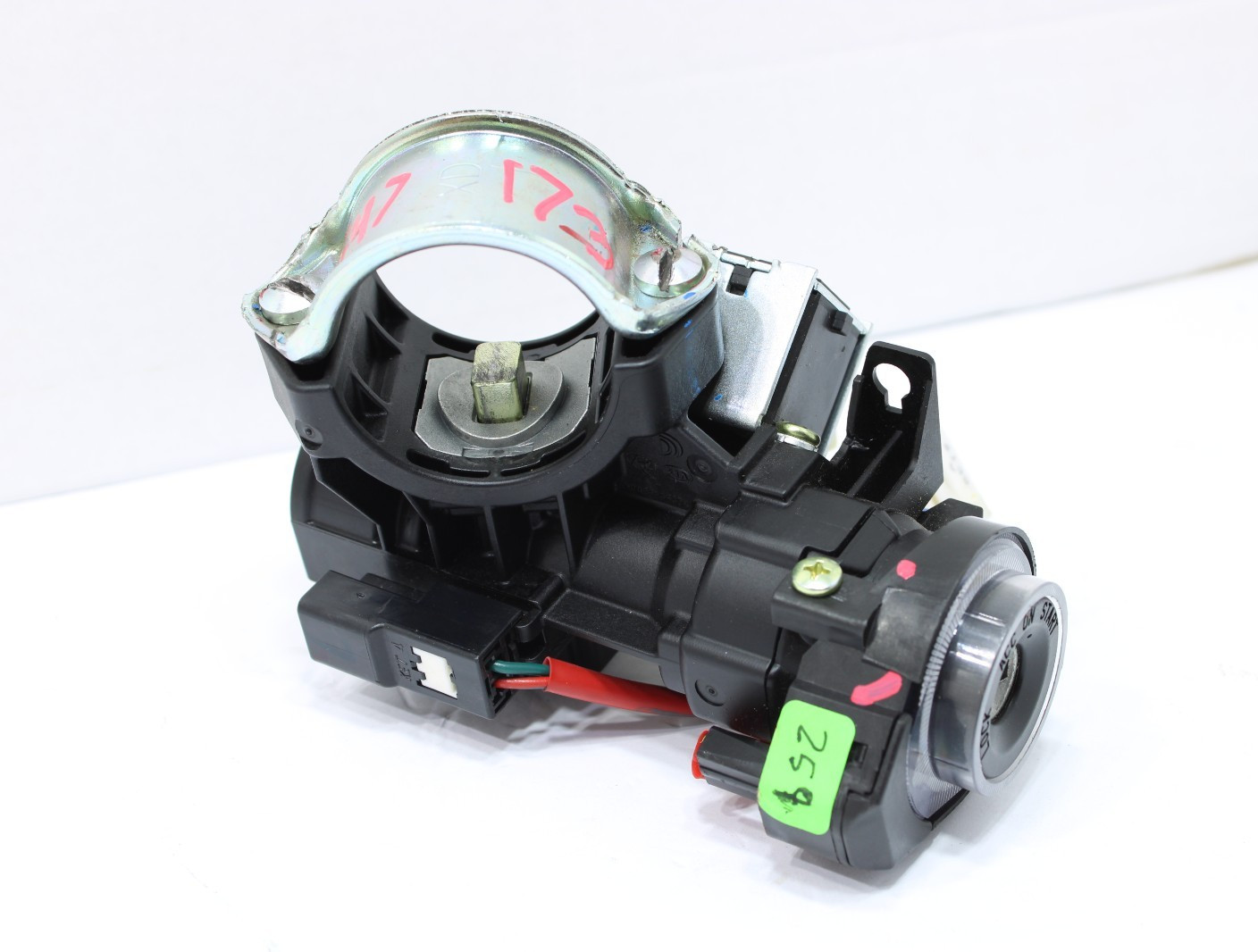 2016-2021 HYUNDAI TUCSON IGNITION SWITCH LOCK CYLINDER W/OUT KEY OEM