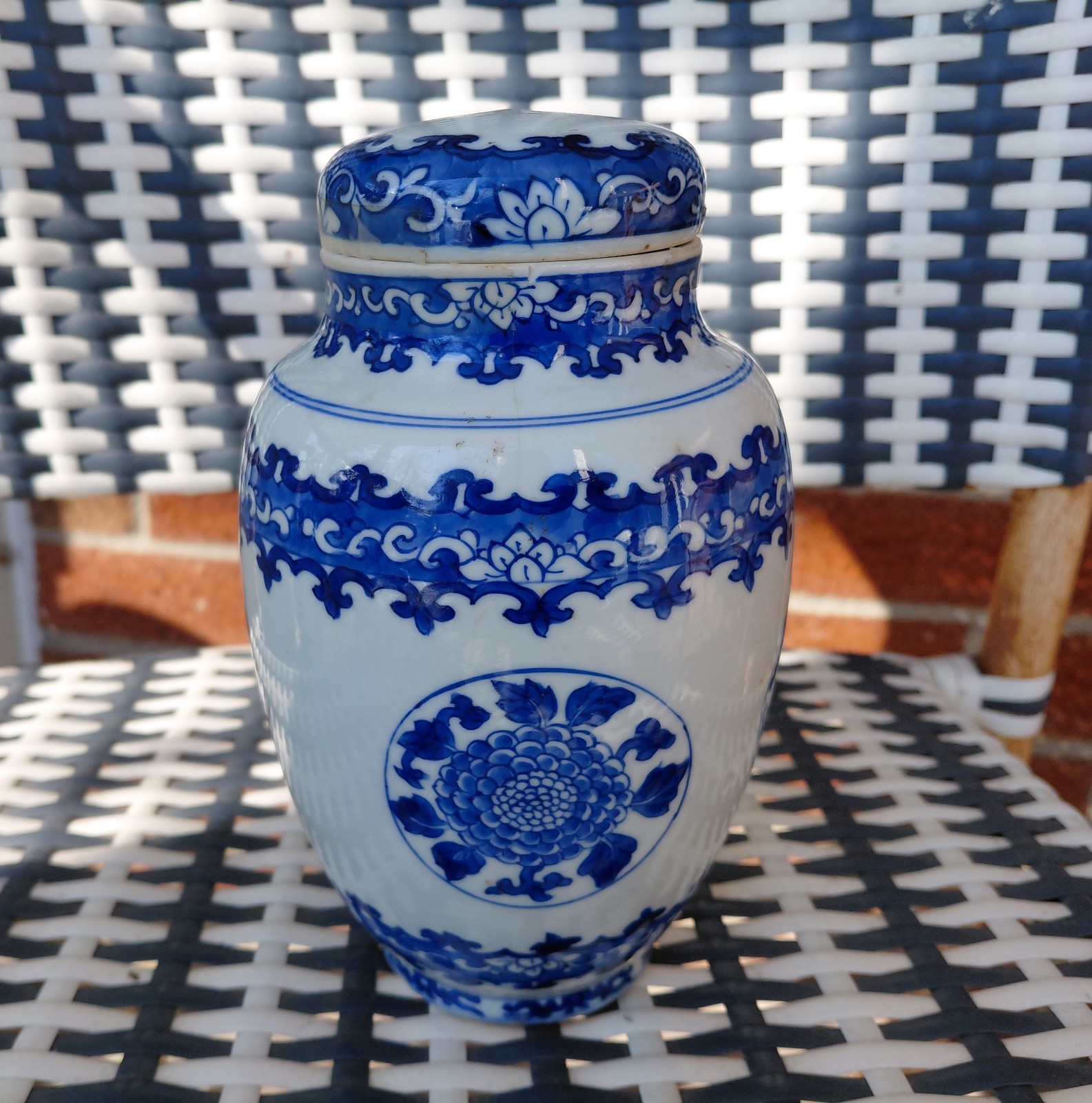 ⭕️ Rare 18th Century Chinese Lotus Seed Vase, Kangxi Yongzheng, As is ⭕️ Rare 18th Century Chinese Lotus Seed Vase, Kangxi Yongzheng, As is