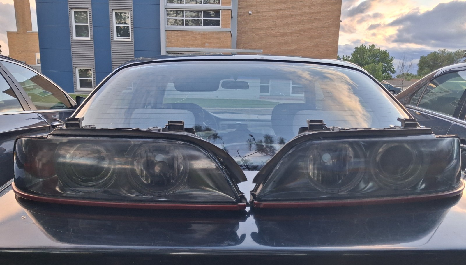 White LED Angel HID Headlights + Auto-Level For 97-00 BMW E39 Xenon - OPEN BOX White LED Angel HID Headlights + Auto-Level For 97-00 BMW E39 Xenon - OPEN BOX