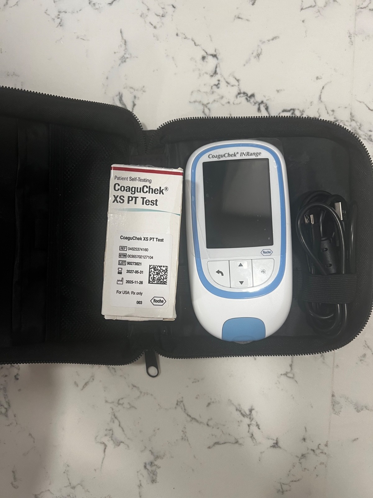 Roche CoaguChek XS Vantus Coagulation Meter (6 test strips and chip include) Roche CoaguChek XS Vantus Coagulation Meter (6 test strips and chip include)