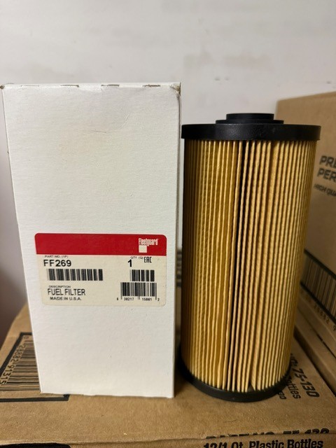 Fuel Filter Fleetguard FF269 Replaces WIX 33740 NAPA 3740 Luberfiner L7661F Fuel Filter Fleetguard FF269 Replaces WIX 33740 NAPA 3740 Luberfiner L7661F