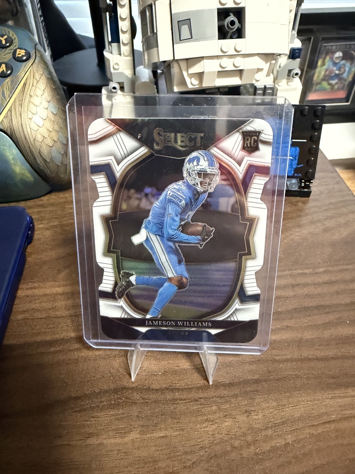 2022 Panini Select - Concourse Jameson Williams #57 White Prizm Die-Cut /99 (RC) 2022 Panini Select - Concourse Jameson Williams #57 White Prizm Die-Cut /99 (RC)