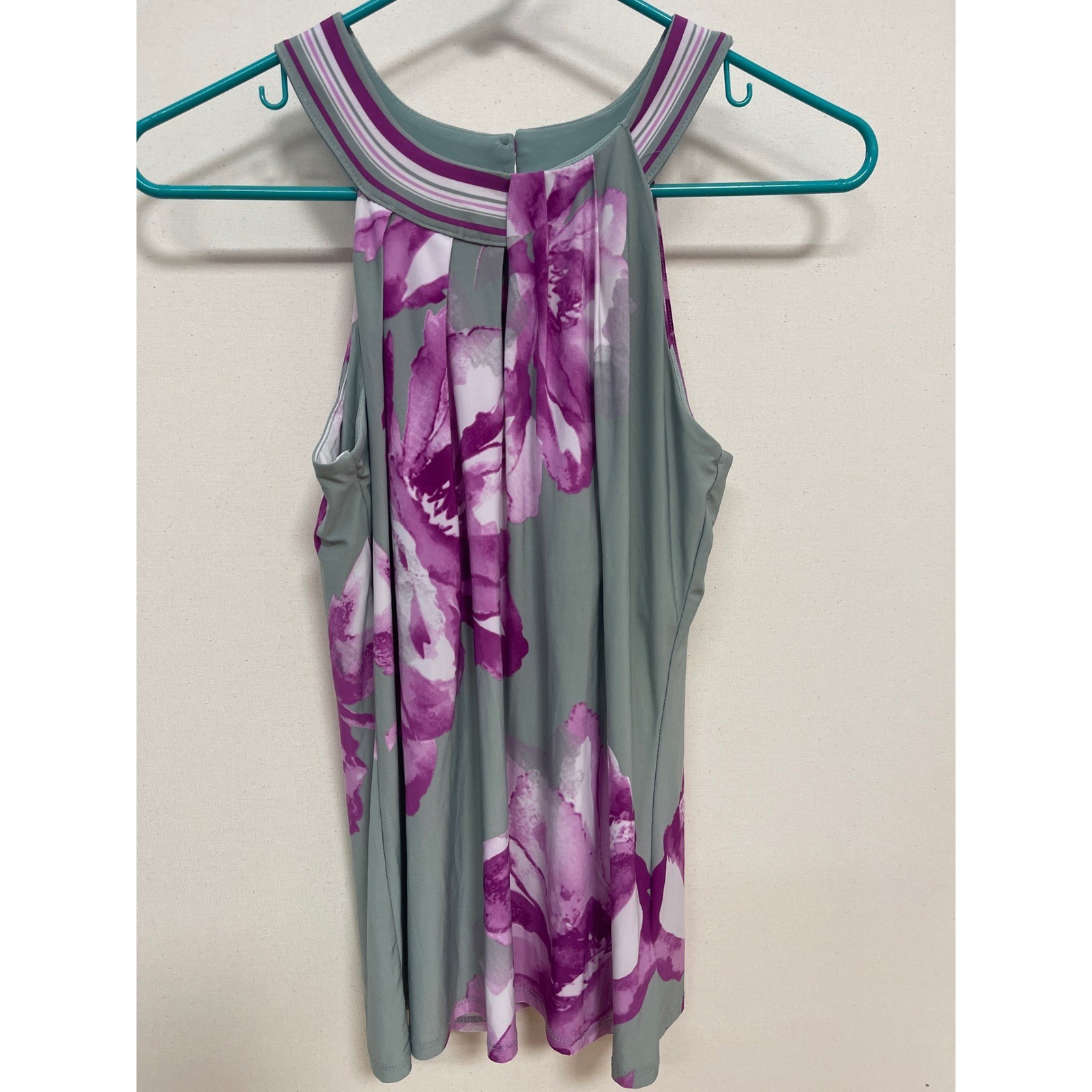 INC International Concepts Floral Halter Neck Pleated Top Sage Purple Small INC International Concepts Floral Halter Neck Pleated Top Sage Purple Small