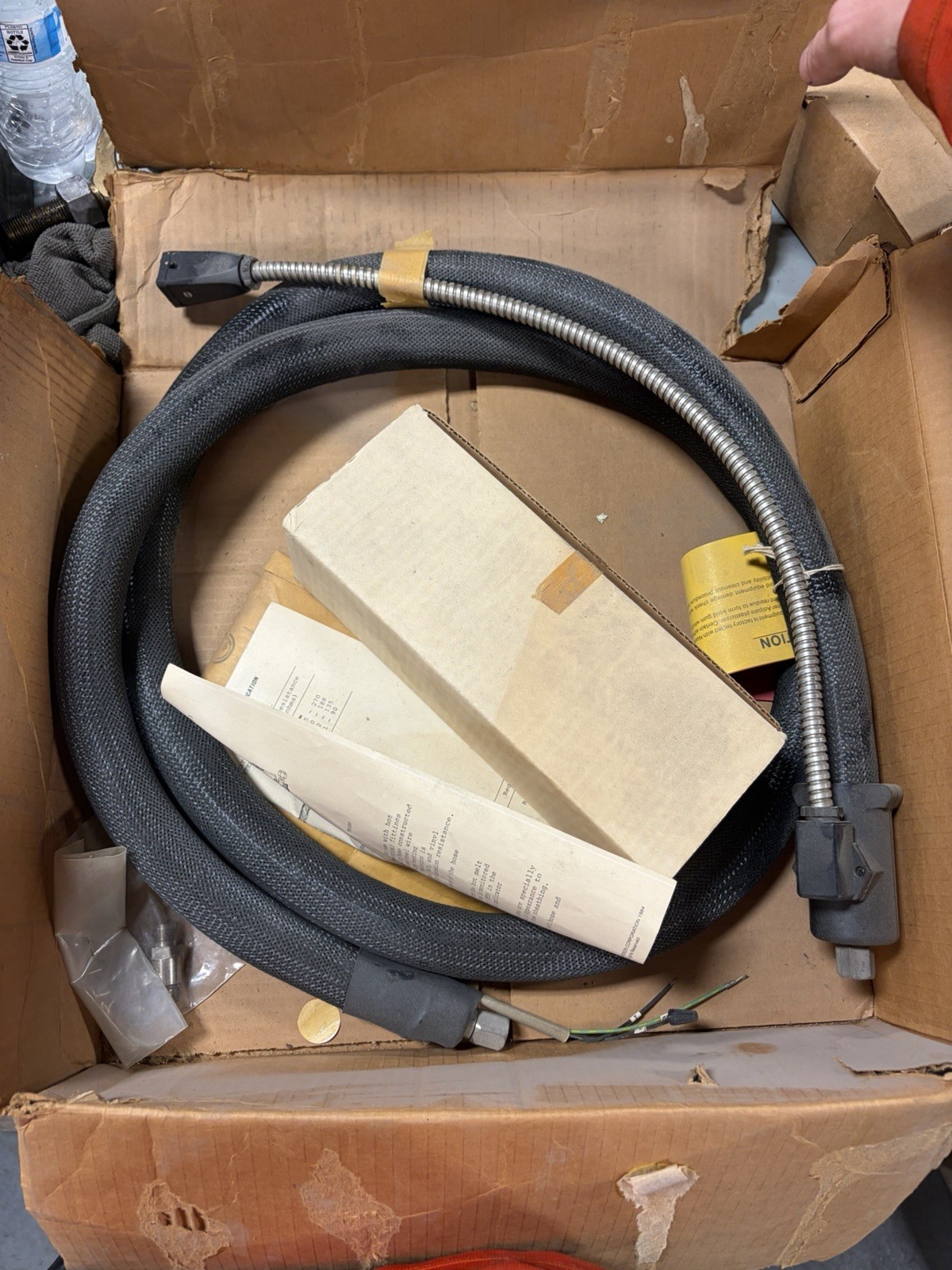 NEW Nordson Glue Hose 273204C NEW Nordson Glue Hose 273204C