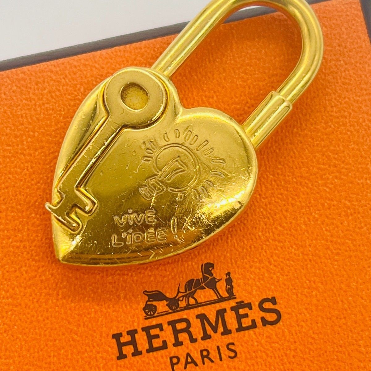 HERMES Cadena Padlock Heart 2004 Gold Lock Bag Charm Pendant AUTH USED HERMES Cadena Padlock Heart 2004 Gold Lock Bag Charm Pendant AUTH USED