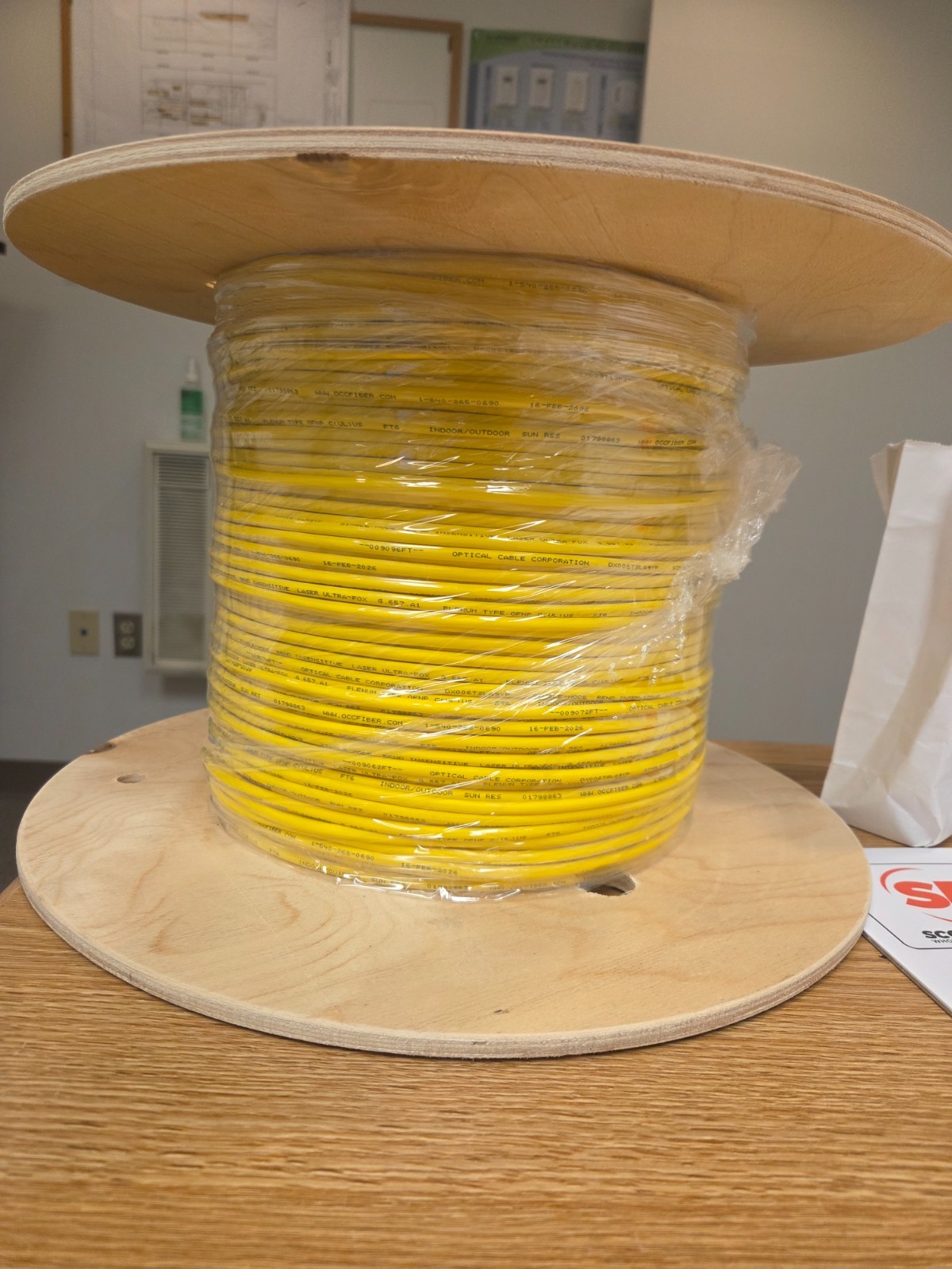 Optical CA DX006TSLA9YP DIST 6 FIBER SM BEND TOL ULTRA-FOX I/O FLAME RET LOW SMK Optical CA DX006TSLA9YP DIST 6 FIBER SM BEND TOL ULTRA-FOX I/O FLAME RET LOW SMK