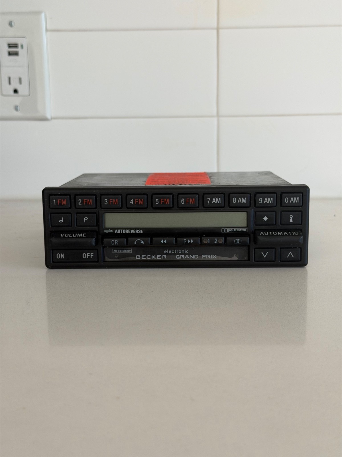 Becker Grand Prix 754 Radio Mercedes W126 W124 R107 560SL 300E TESTED Becker Grand Prix 754 Radio Mercedes W126 W124 R107 560SL 300E TESTED