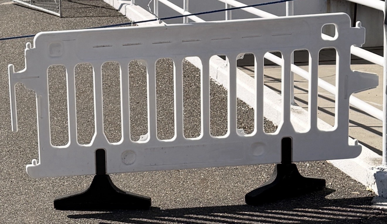 Crowd Control Barriers - 79x40 - Interlocking - Union City, CA Pickup Crowd Control Barriers - 79x40 - Interlocking - Union City, CA Pickup