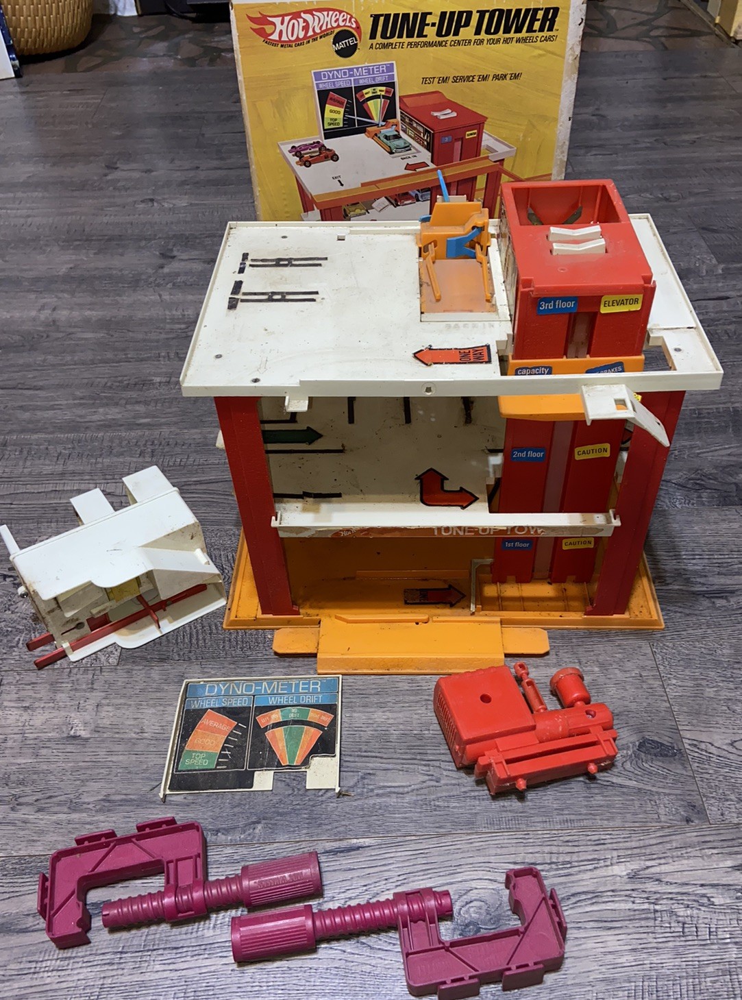 Vintage 1969 Hot Wheels Tune-Up Tower Mattel Redline Era Incomplete Orig Box