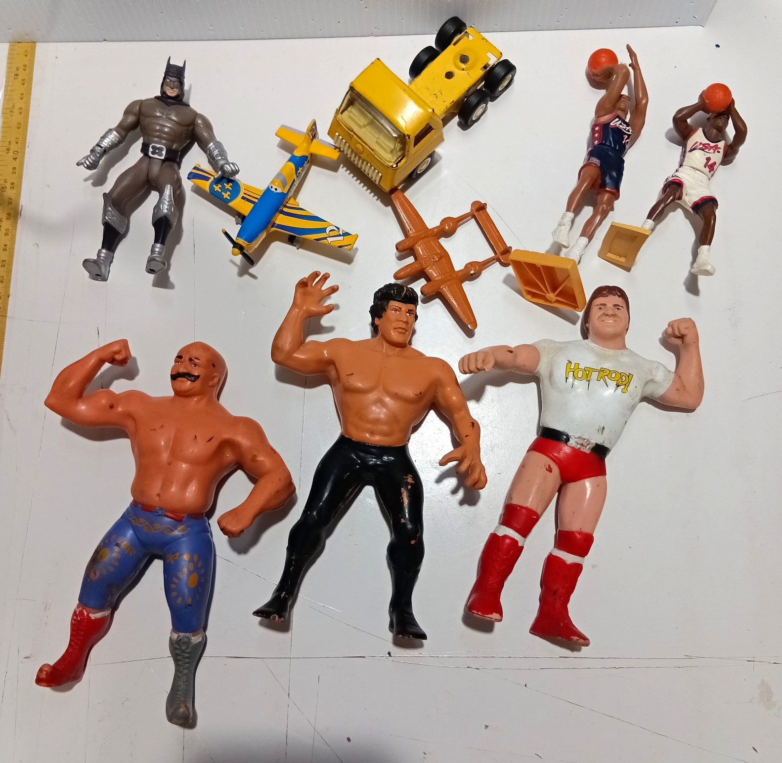 Lot Of 9 Vintage Action Figures And Toys Pictured, 80s Wresting, Disney Etc Lot Of 9 Vintage Action Figures And Toys Pictured, 80s Wresting, Disney Etc