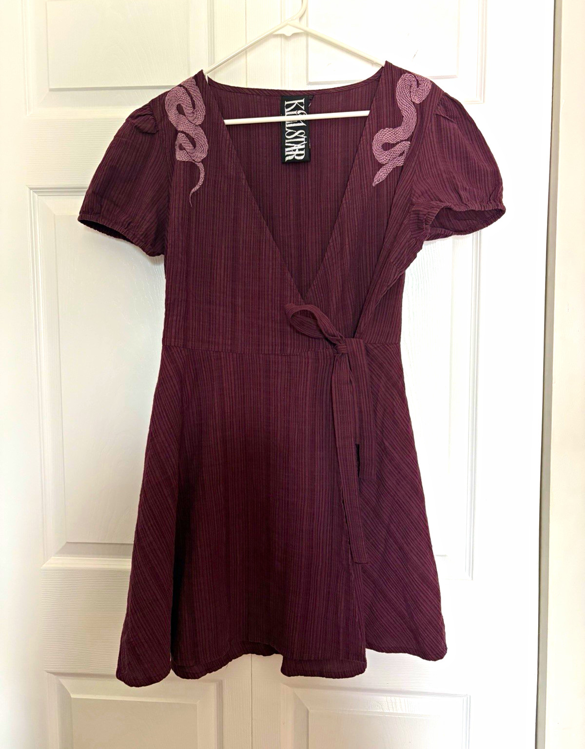 Killstar Purple Snake Embroidered Wrap Fit & Flare V-Neck Puff Sleeve xl Killstar Purple Snake Embroidered Wrap Fit & Flare V-Neck Puff Sleeve xl