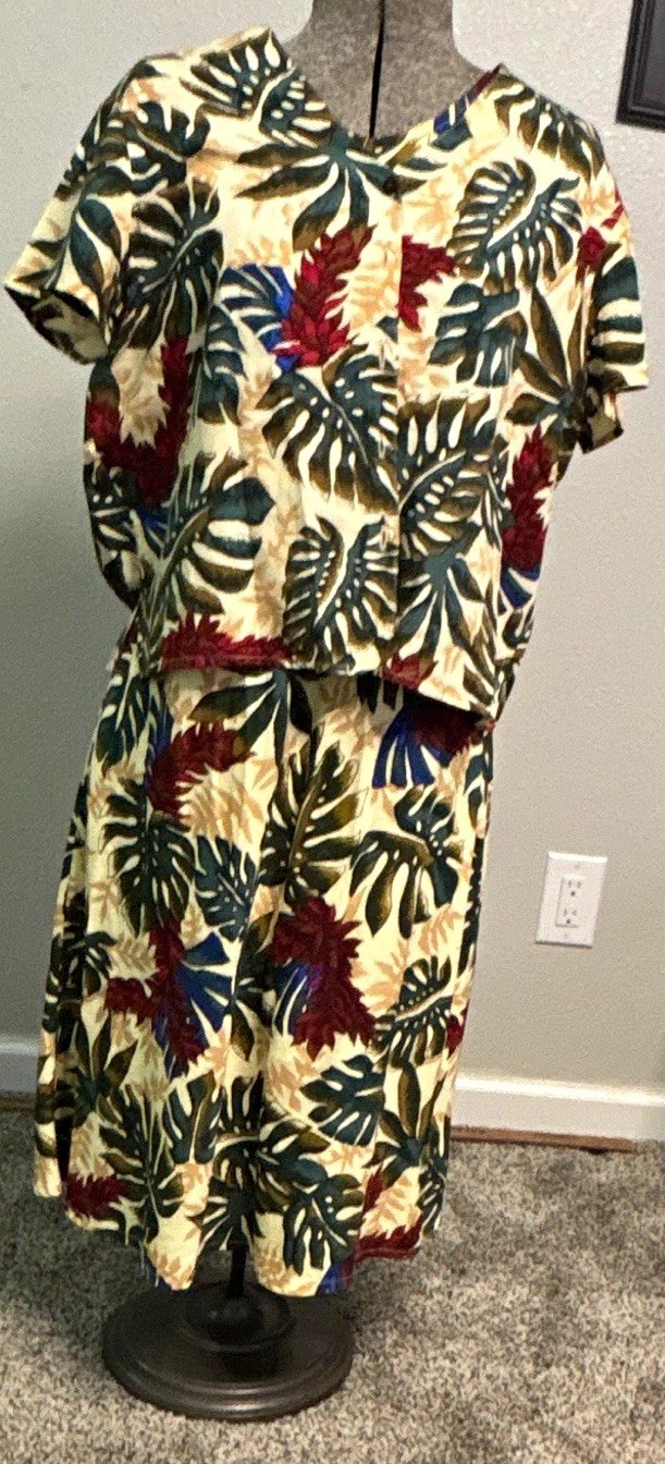 Hilo Hattie Hawaiian Original Made in Hawaii Vintage Dress & Top Set Leaf Print