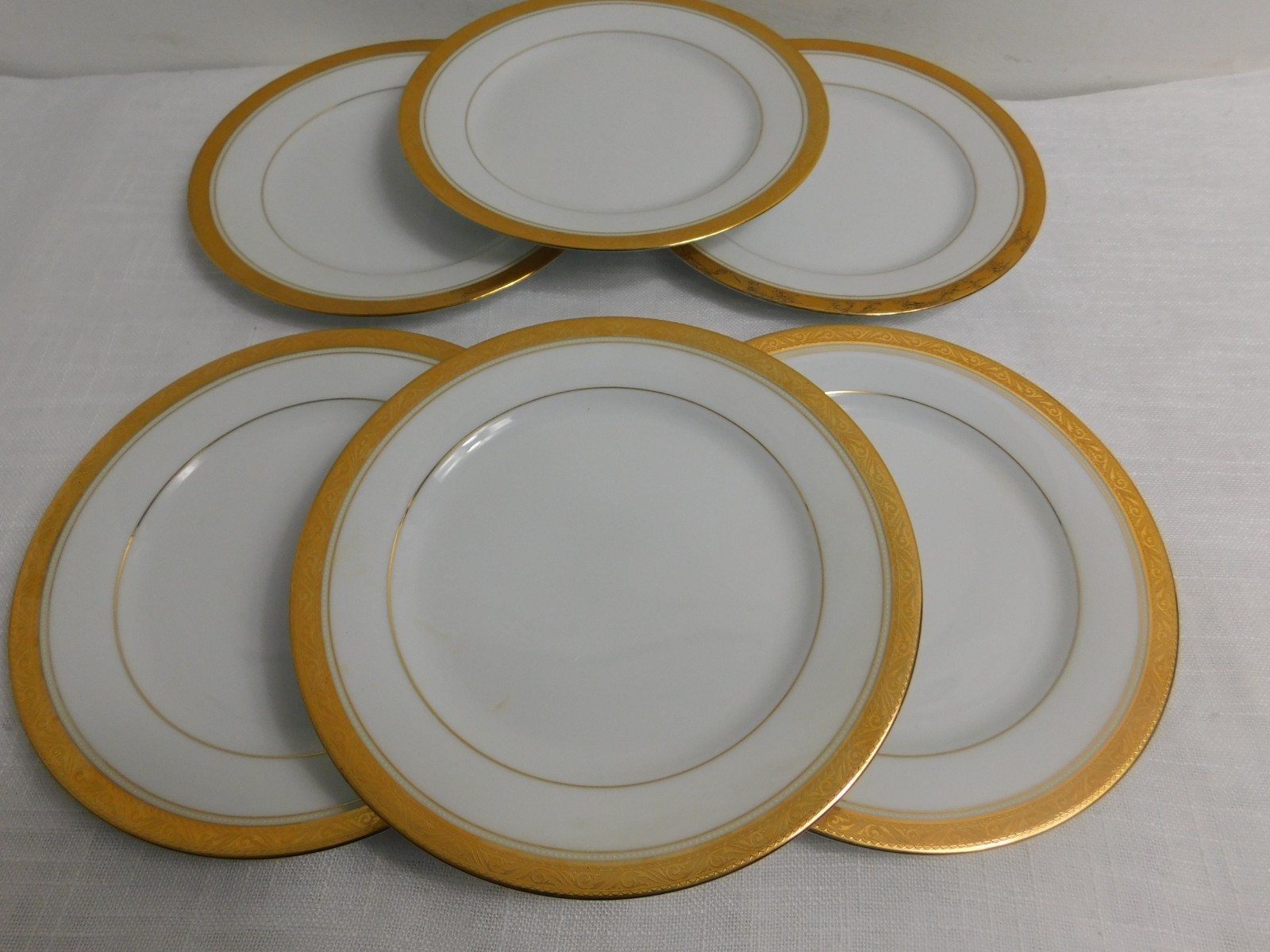 i8 - Noritake Contemporary Majestic Gold Salad Plates Lot of 6 i8 - Noritake Contemporary Majestic Gold Salad Plates Lot of 6