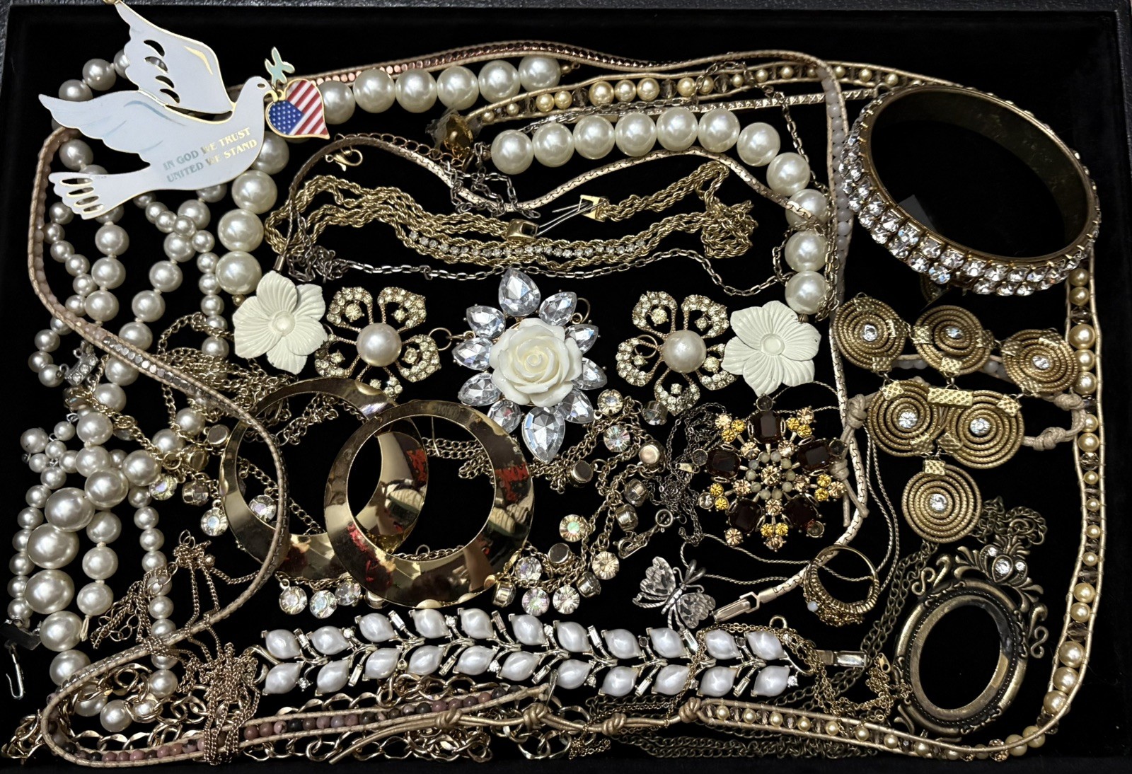 VTG Rhinestone Repair Craft Jewelry Lot Broken Wearable Harvest Some Signed 1LB VTG Rhinestone Repair Craft Jewelry Lot Broken Wearable Harvest Some Signed 1LB