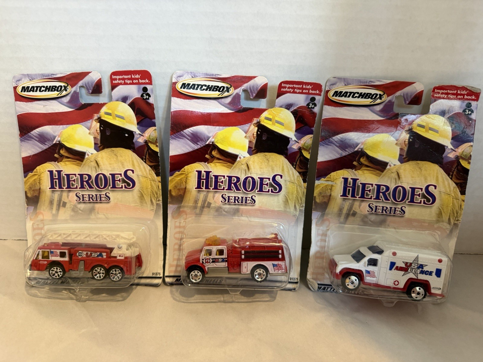 2002 Matchbox HEROES SERIES First Responders - set of 3 New Sealed