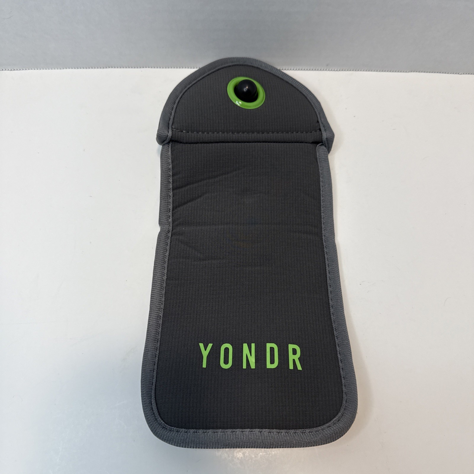 YONDR XL Used Locking Phone Pouch Volume Pricing Tested Good Condition Yonder