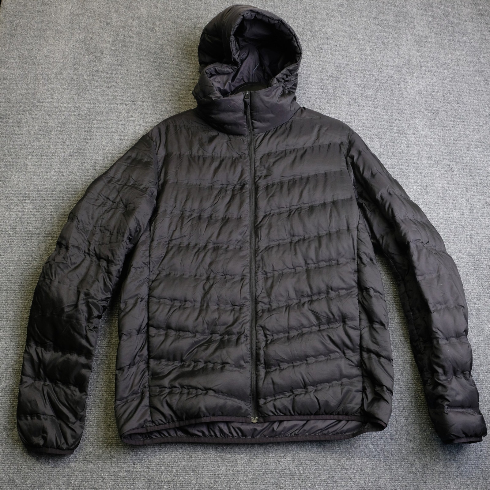 Uniqlo Ultra Light Down Puffer Jacket Mens Medium Black Hooded Full Zip 1894