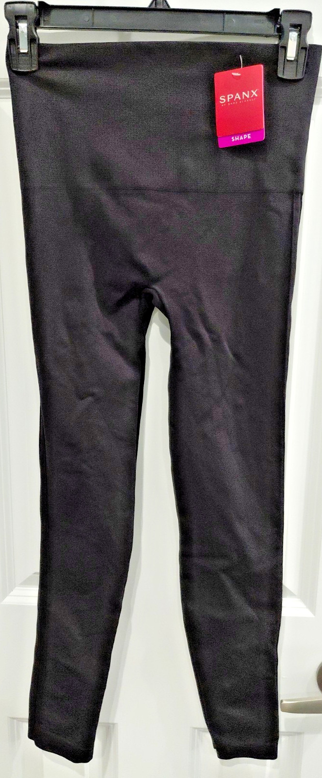 Spanx Look at Me Now Seamless Leggings - Compression Pants - Black Size M - NEW Spanx Look at Me Now Seamless Leggings - Compression Pants - Black Size M - NEW
