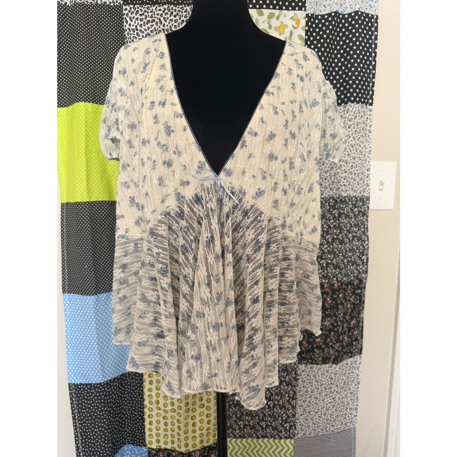 #102 - NWT Torrid x Lovesick Babydoll Top - Size 3 - White & Blue Floral lace #102 - NWT Torrid x Lovesick Babydoll Top - Size 3 - White & Blue Floral lace