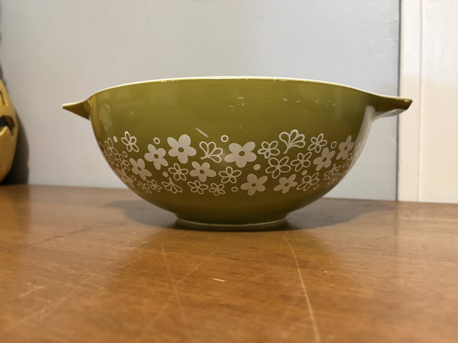 Vintage Pyrex Daisy Spring Blossom Green White Cinderella Nesting Bowls Set of 4 Vintage Pyrex Daisy Spring Blossom Green White Cinderella Nesting Bowls Set of 4