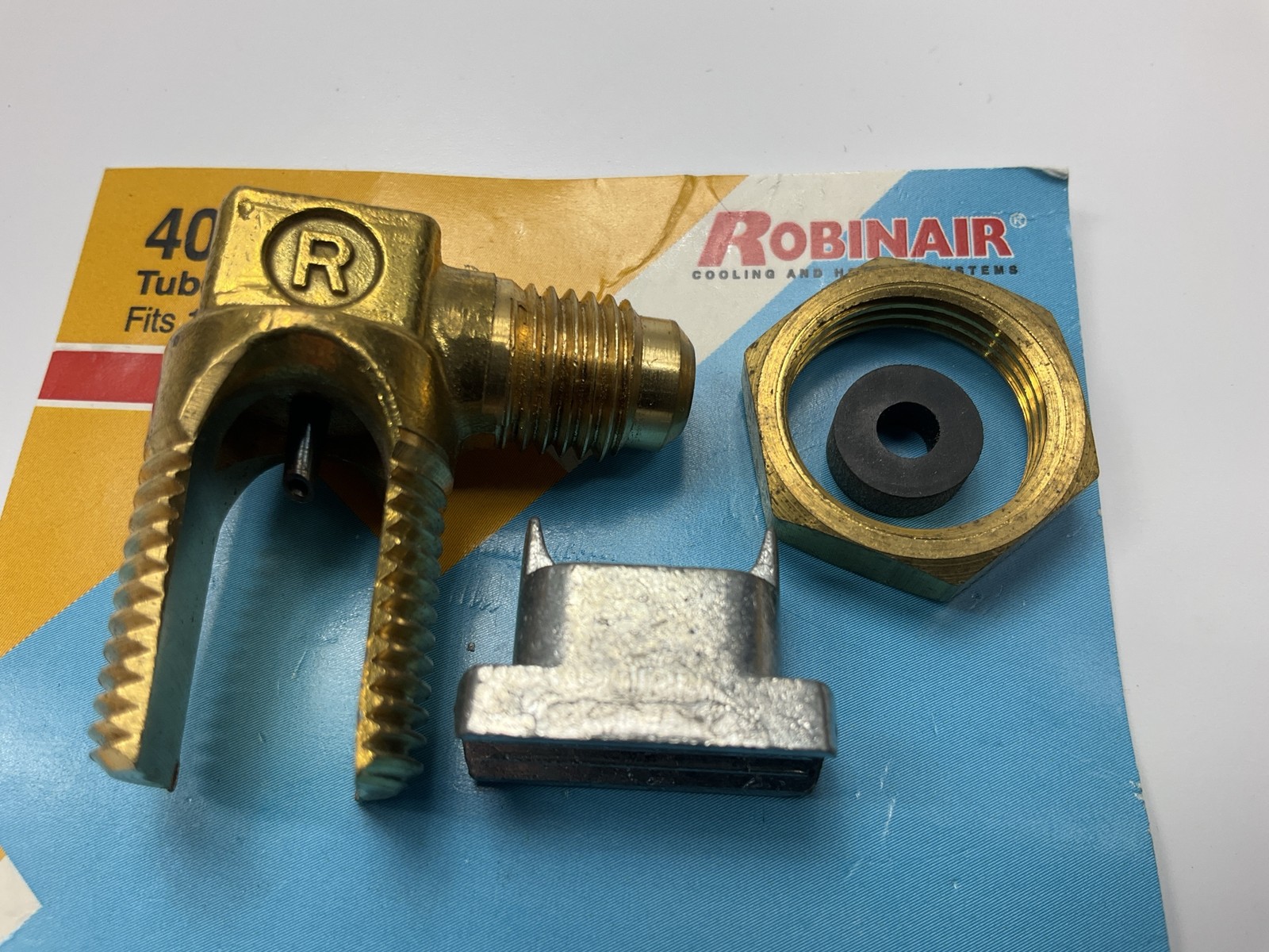 Robinair 40330 Line Tube Piercing Valve For 3/16