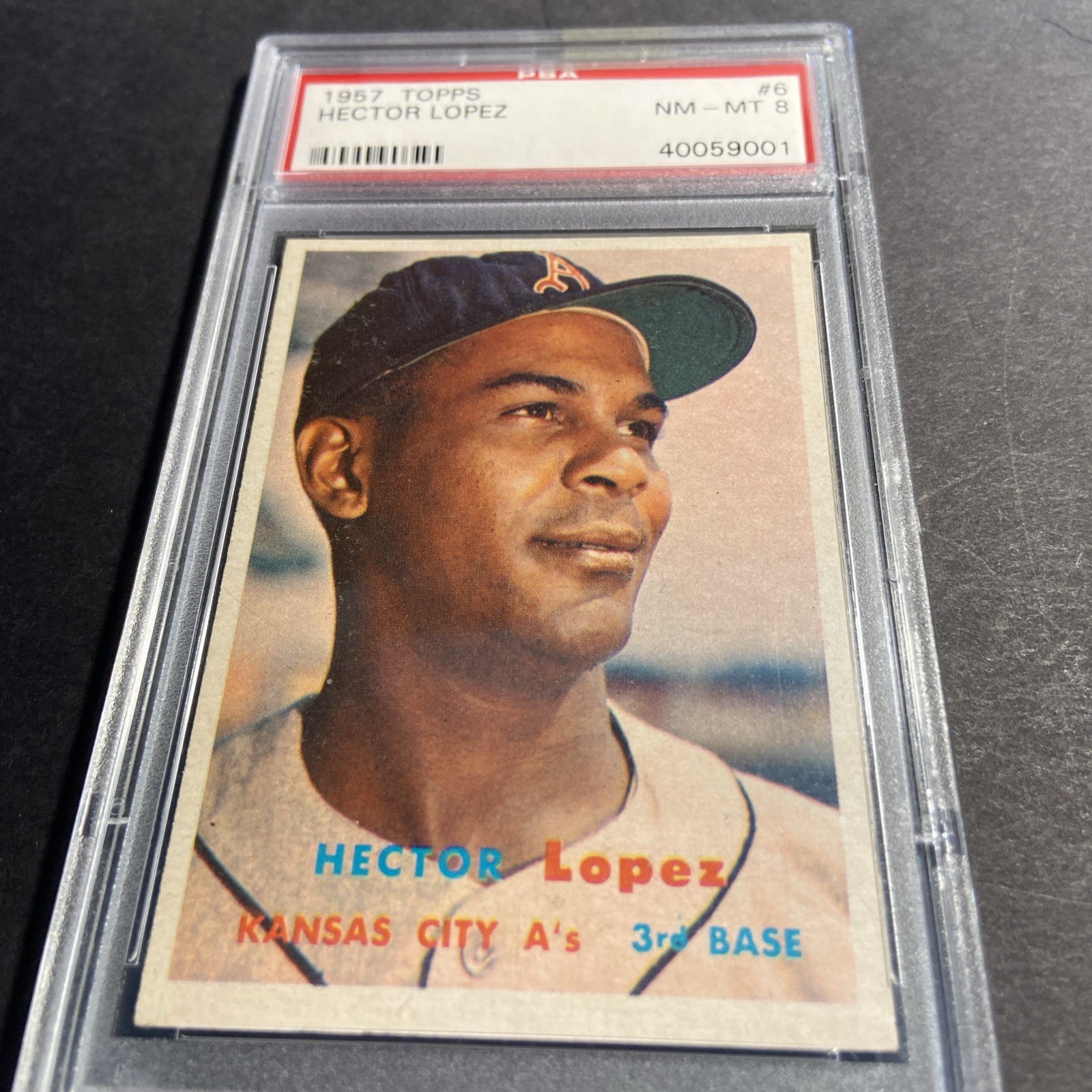 Topps 1957Hector Lopez Psa8 Topps 1957Hector Lopez Psa8